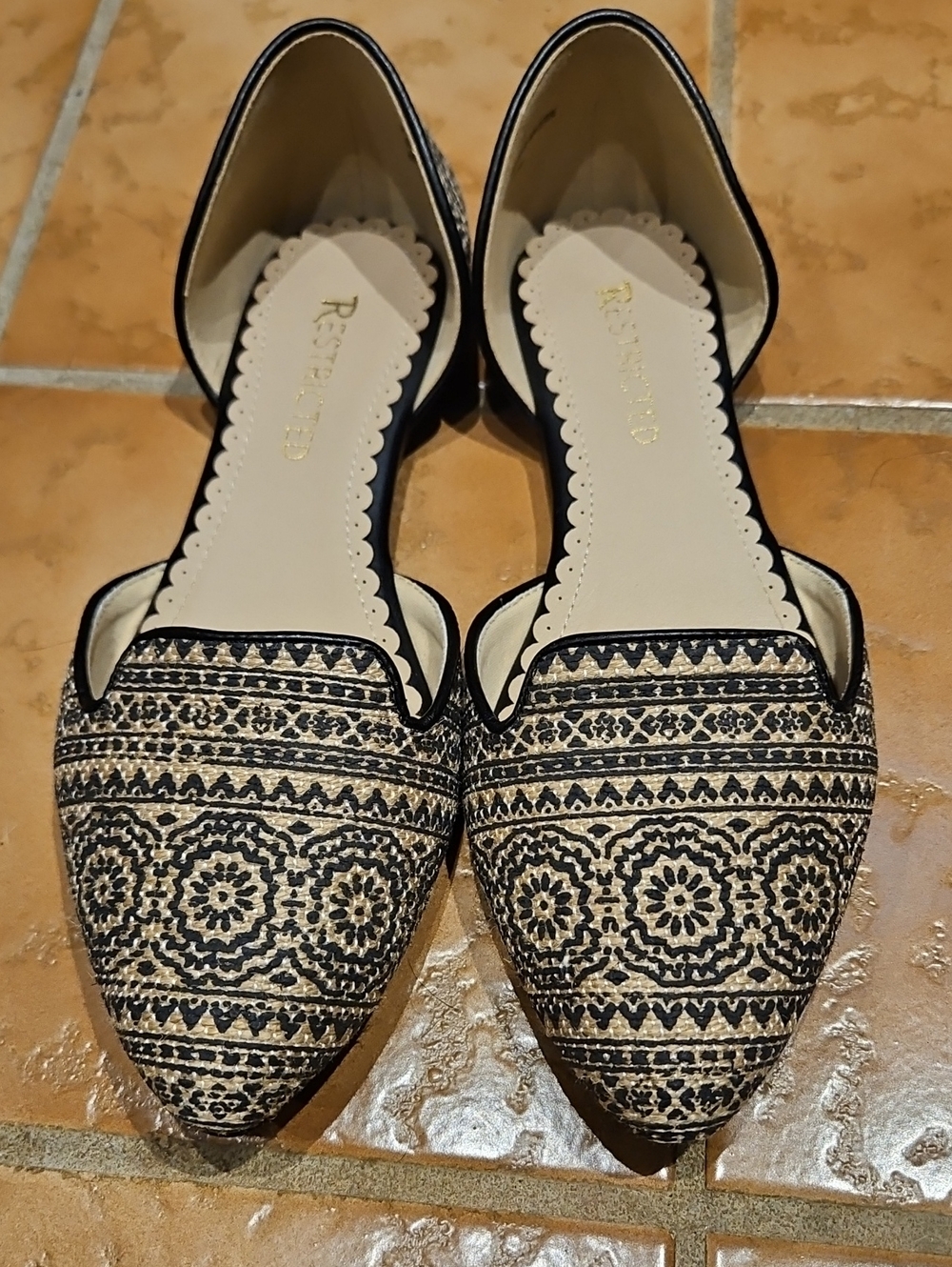 NWOT Restricted Glory Boho Woven D’Orsay Pointed Toe Flats